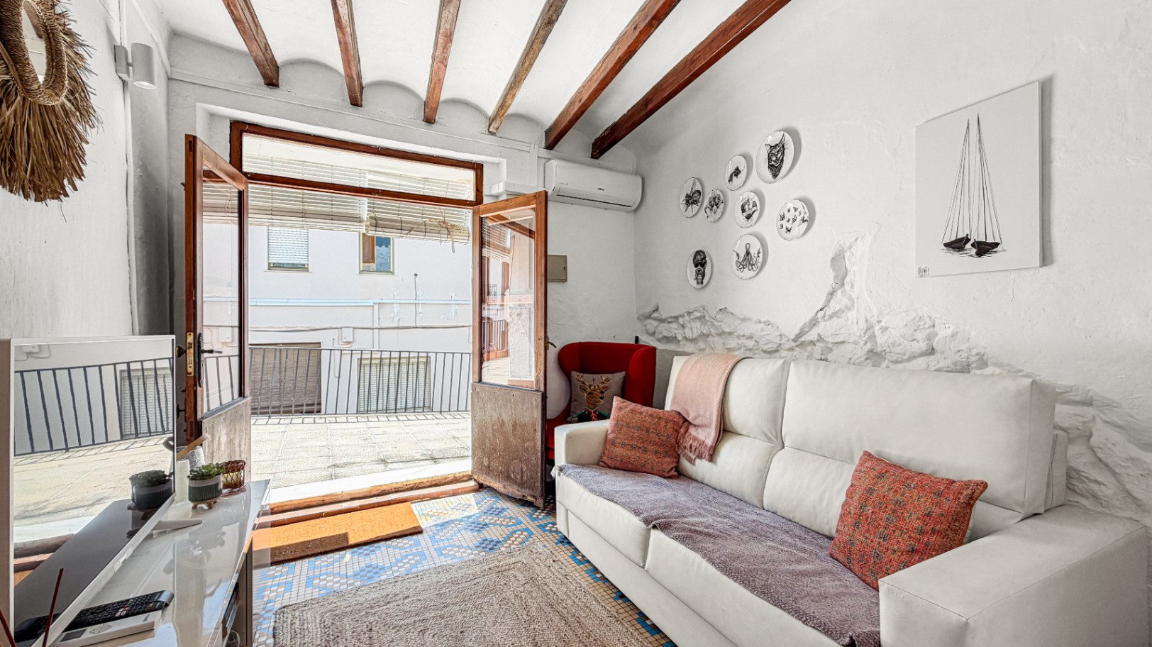 LBR117 - Authentic Spanish Townhouse Full of Charm in Sagra - in the Heart of the Orba Valley