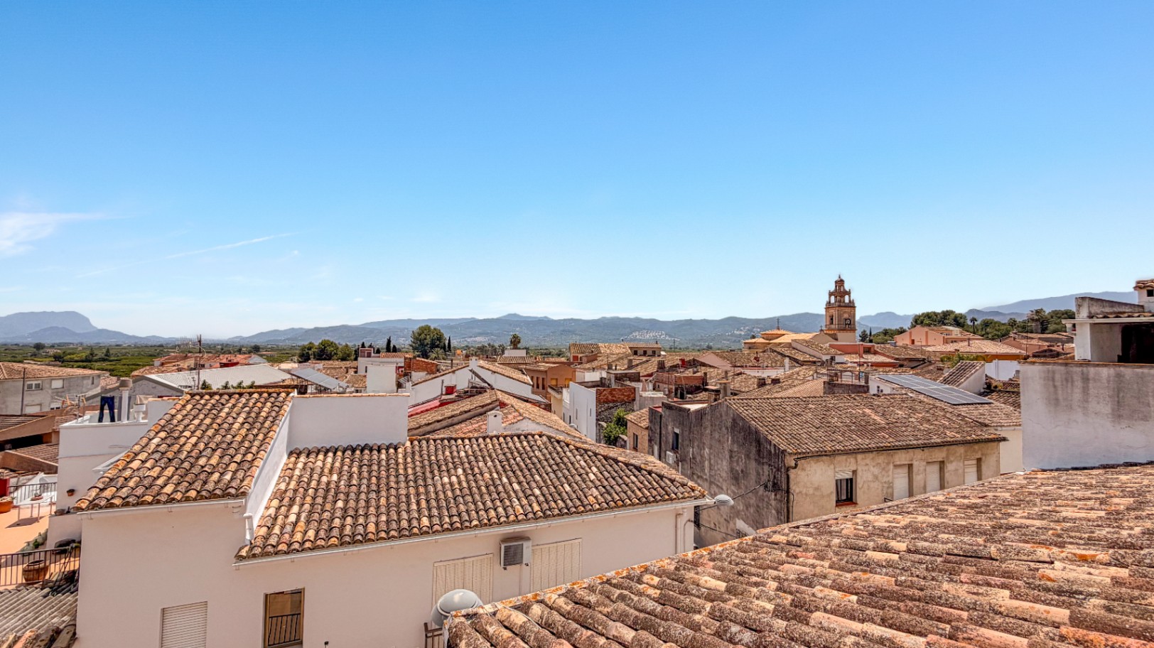 LBR117 - Authentic Spanish Townhouse Full of Charm in Sagra - in the Heart of the Orba Valley
