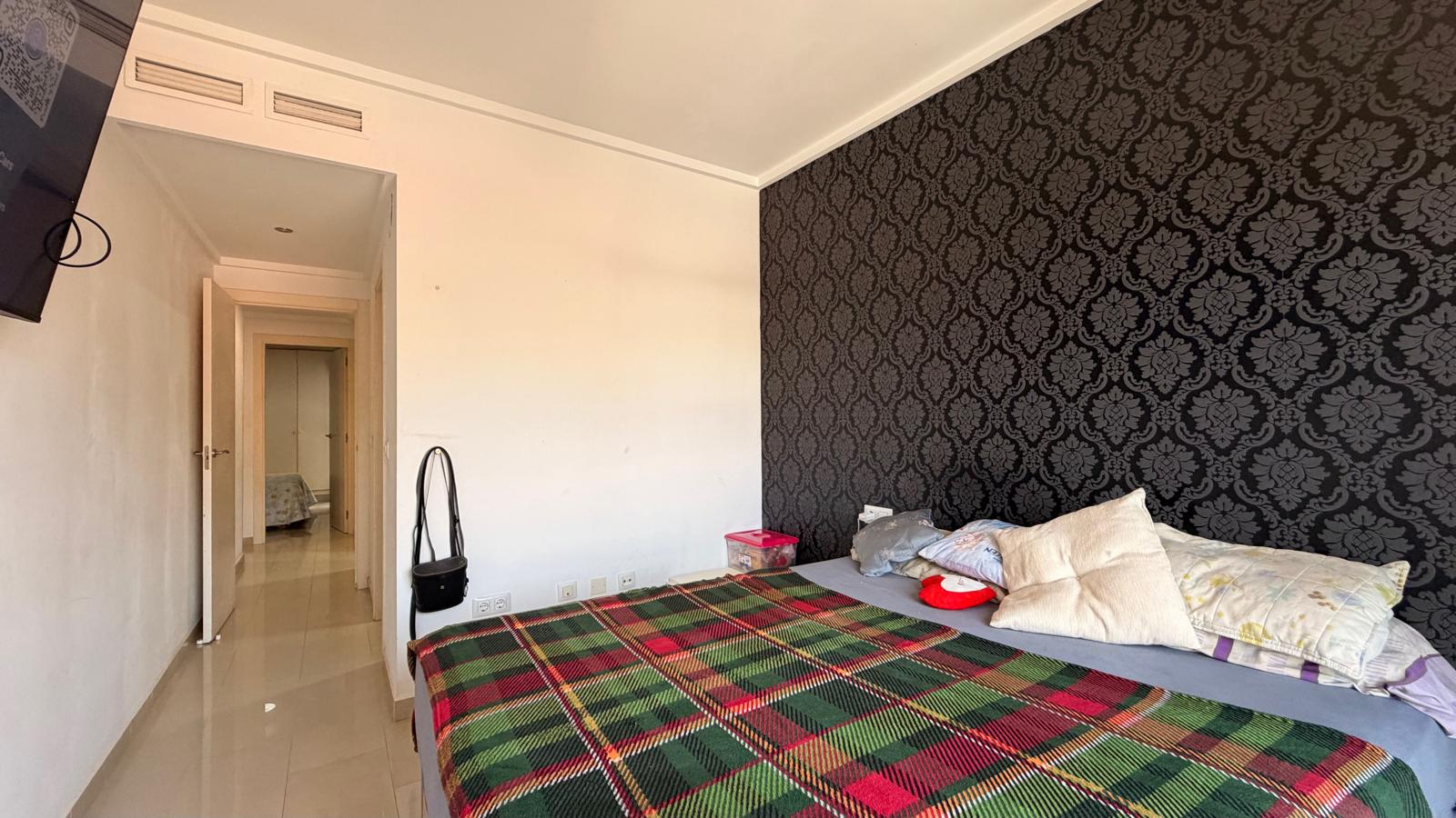 3-bedroom apartment with communal pool in the center of Pedreguer