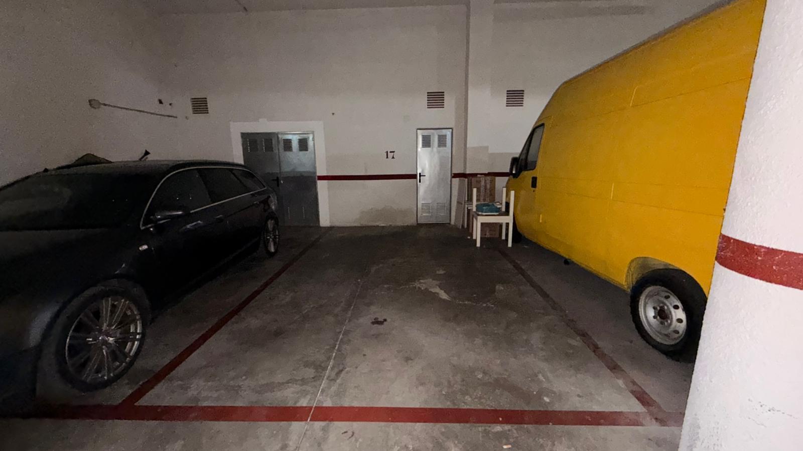 3 Bedroom Ground Floor Apartment with Terrace, Parking, Pool and Storage Room in the Centre of Pedreguer