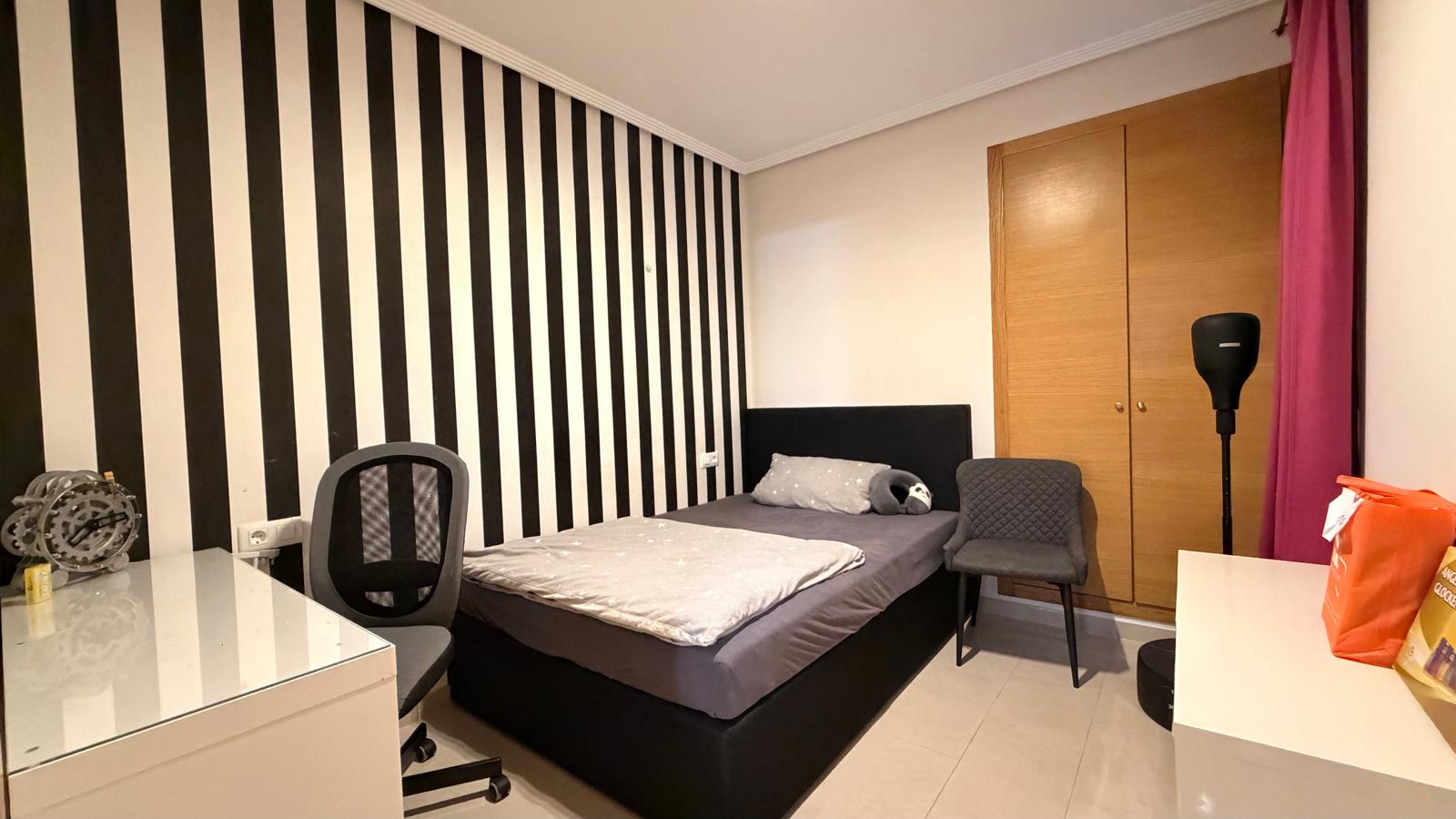 3 Bedroom Ground Floor Apartment with Terrace, Parking, Pool and Storage Room in the Centre of Pedreguer