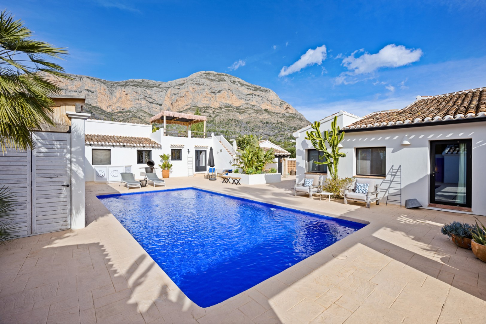 Finca Dos Hermanas | Exclusive Mediterranean Estate with Guest House, Vineyard & Tourist Licence in Jávea