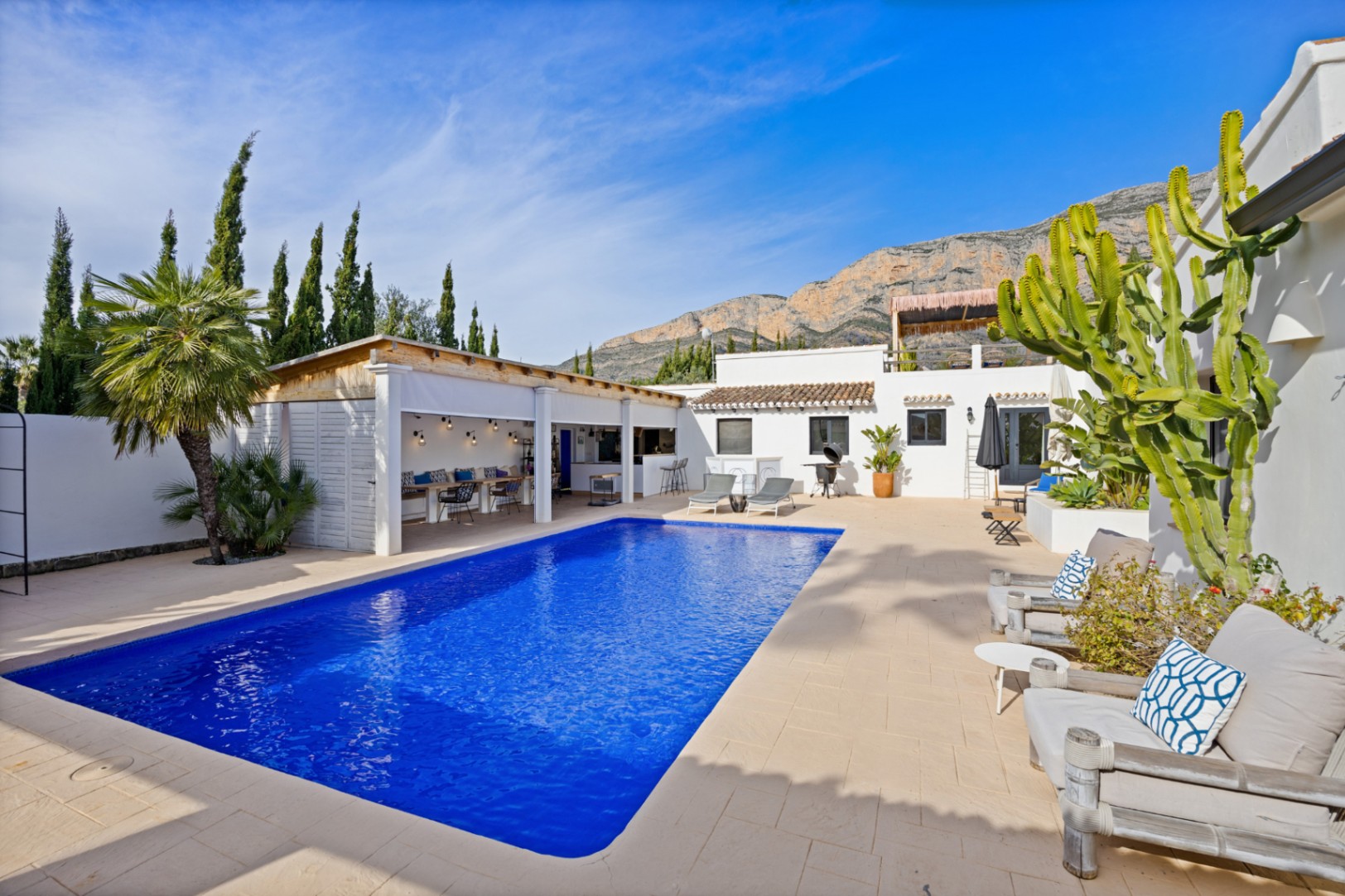 Finca Dos Hermanas | Exclusive Mediterranean Estate with Guest House, Vineyard & Tourist Licence in Jávea