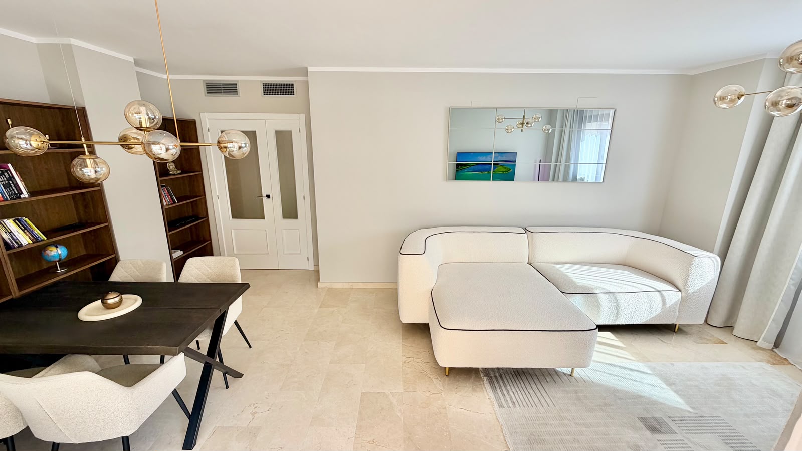 Heldere 1-slaapkamer appartement met groot terras op het zuidwesten, garage en opslagruimte