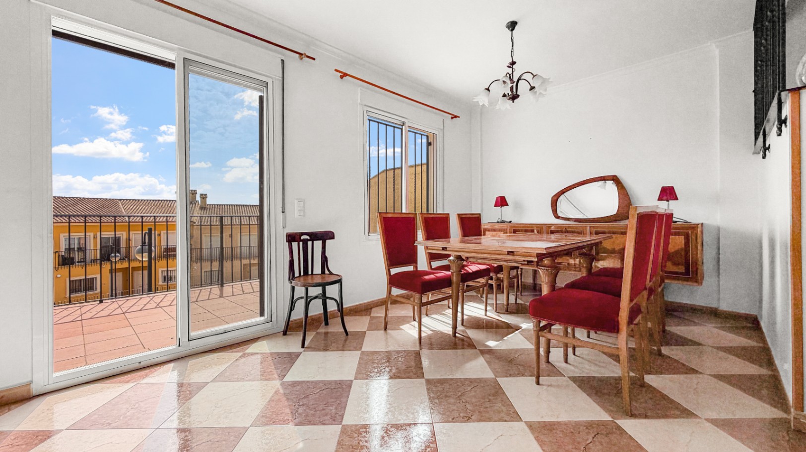 Charming 3-Bedroom Townhouse with Large Private Garage & Communal Pool in Murla
