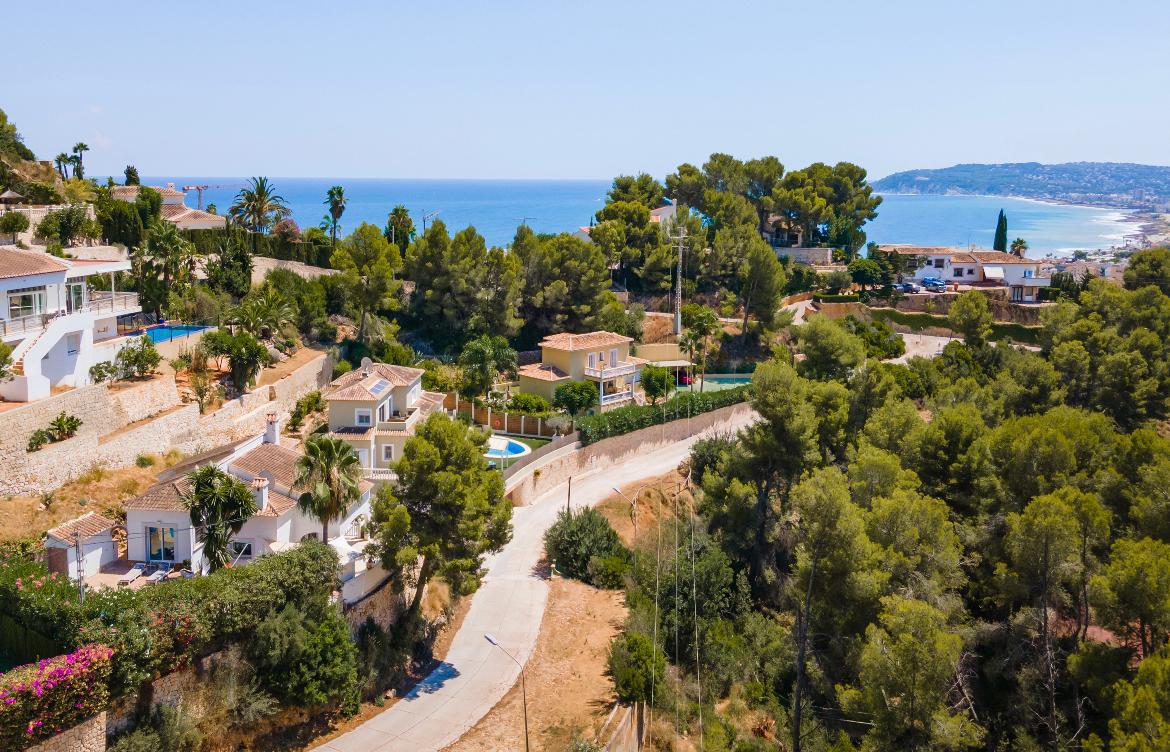 Villa Elena | 3-Bedroom Mediterranean Villa with Spacious Outdoor Areas