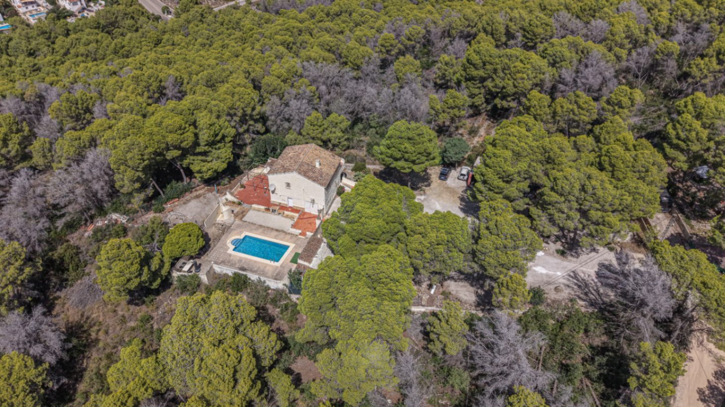 Villa Alexa – Exceptional Renovation Opportunity Surrounded by Nature in Jávea