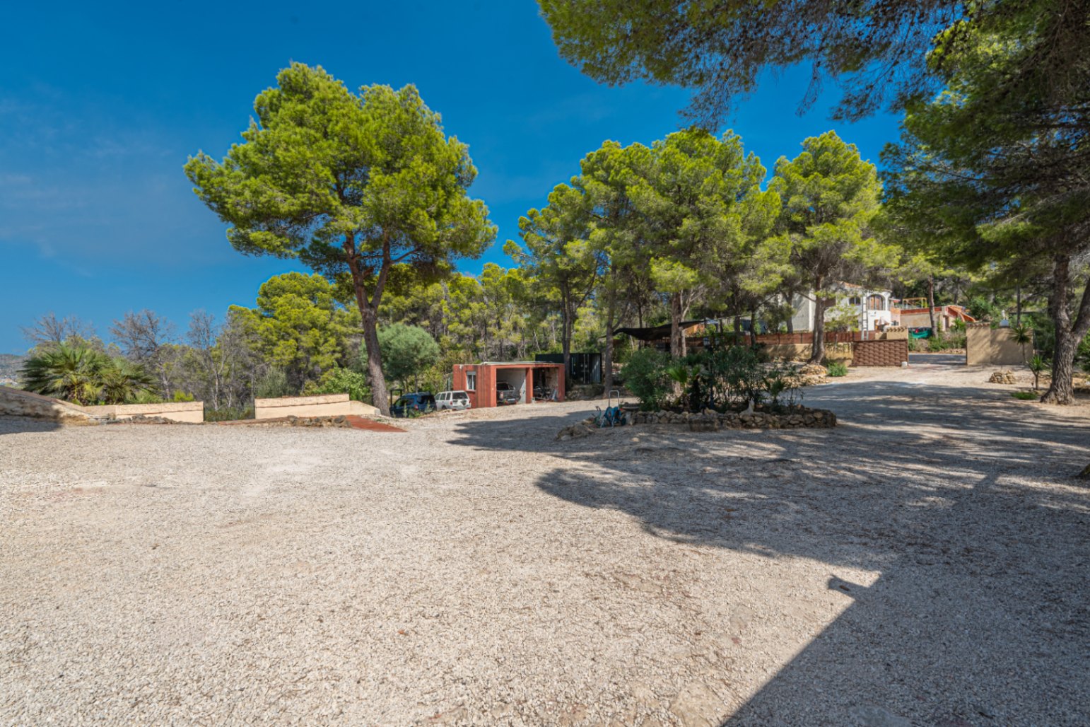 Villa Alexa – Exceptional Renovation Opportunity Surrounded by Nature in Jávea