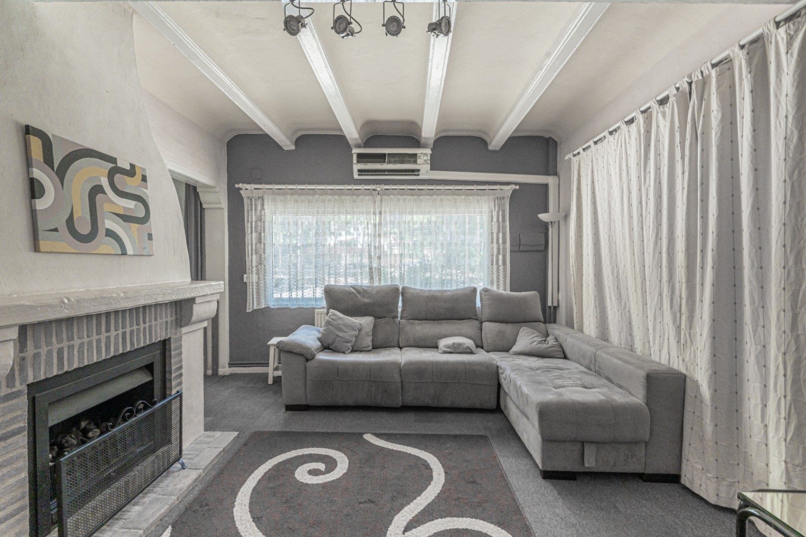 Villa Alexa – Exceptional Renovation Opportunity Surrounded by Nature in Jávea