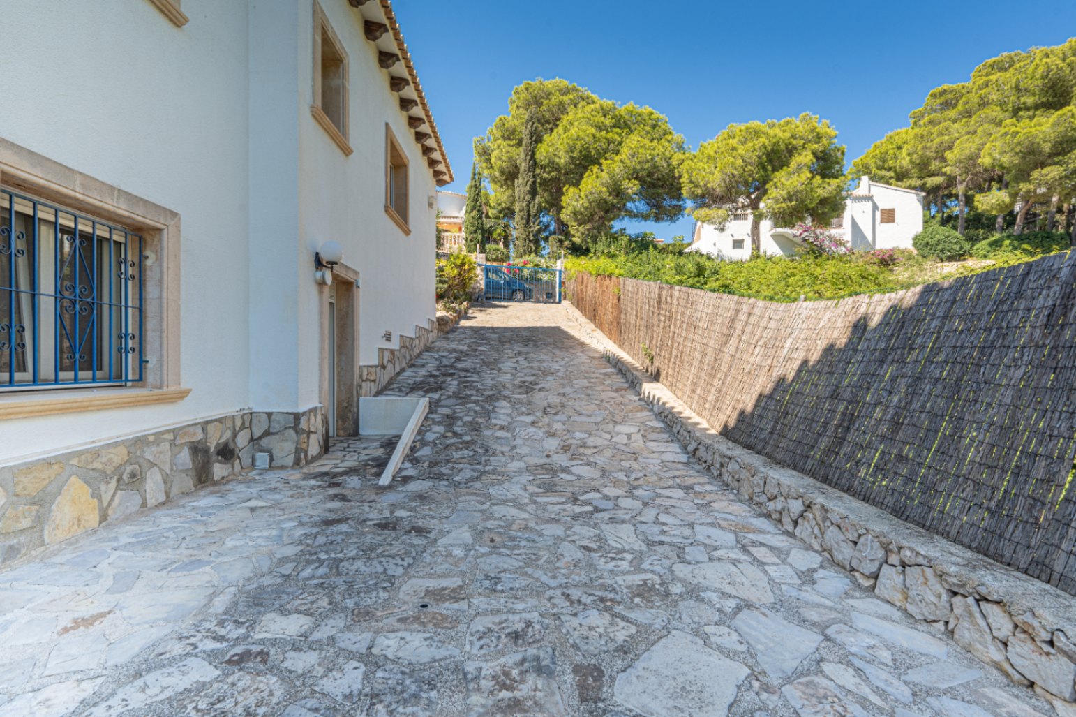 Villa Amanecer – 5 Bedroom Mediterranean Villa with Sea Views in Granadella, Jávea