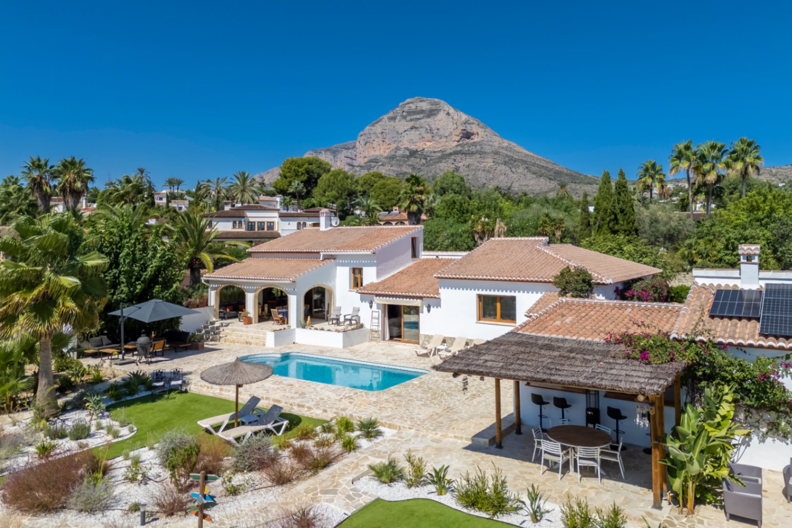 Villa Mongó – Private Mediterranean Estate Within Walking Distance of Jávea Old Town