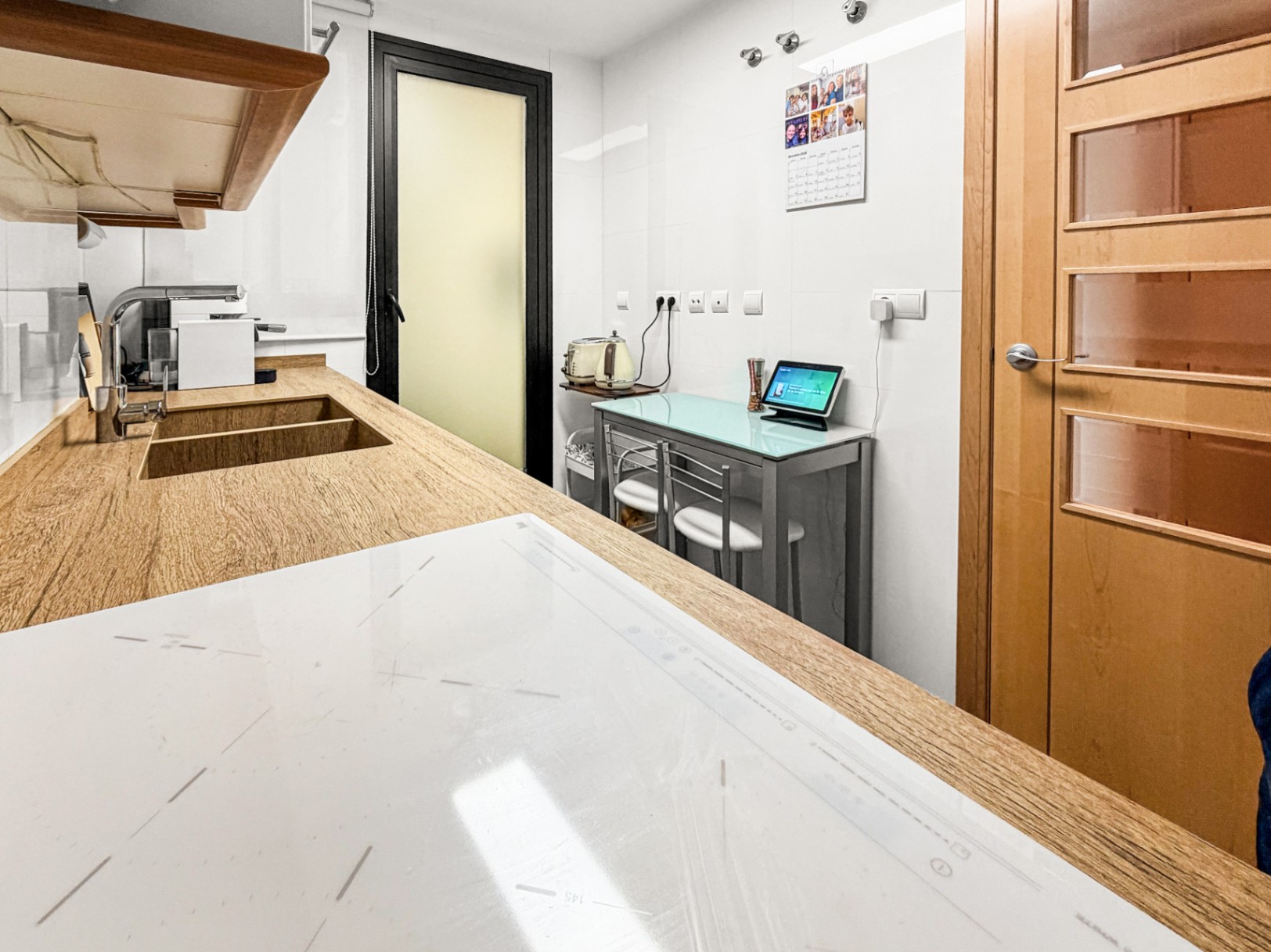LBRJ138 - Prachtig gerenoveerd 2-slaapkamer appartement met zeezicht in het centrum van Jávea