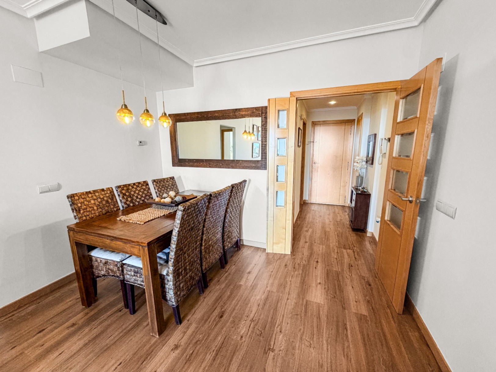 LBRJ138 - Prachtig gerenoveerd 2-slaapkamer appartement met zeezicht in het centrum van Jávea